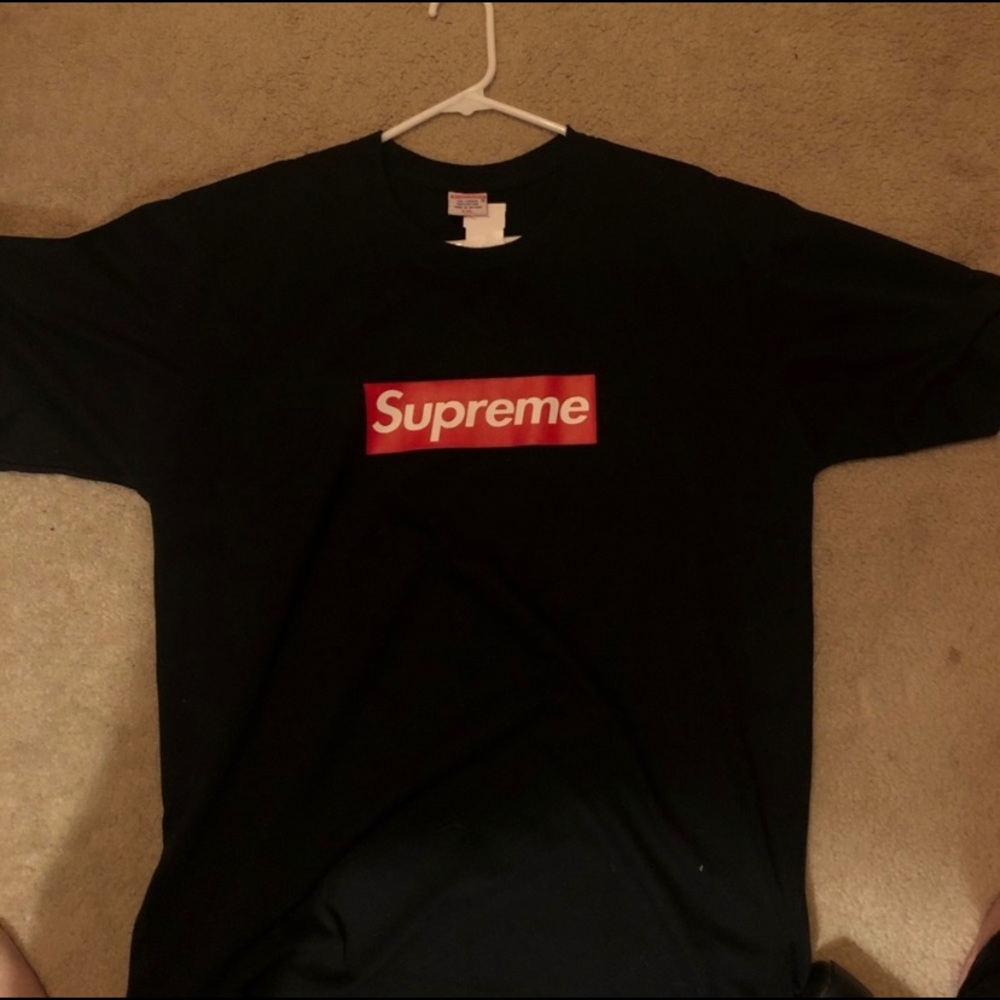 Black Supreme Shirt brand new